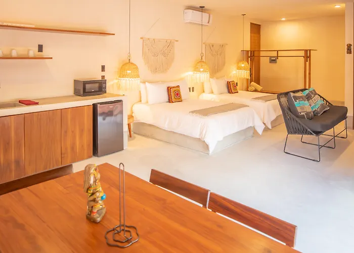 Nuee Hotel & Beach Club