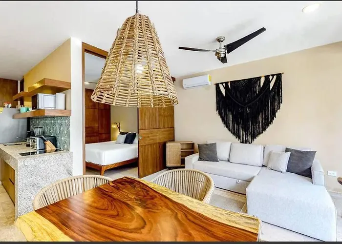 108 Amena Minutes To The Beach With Pool & Gym
