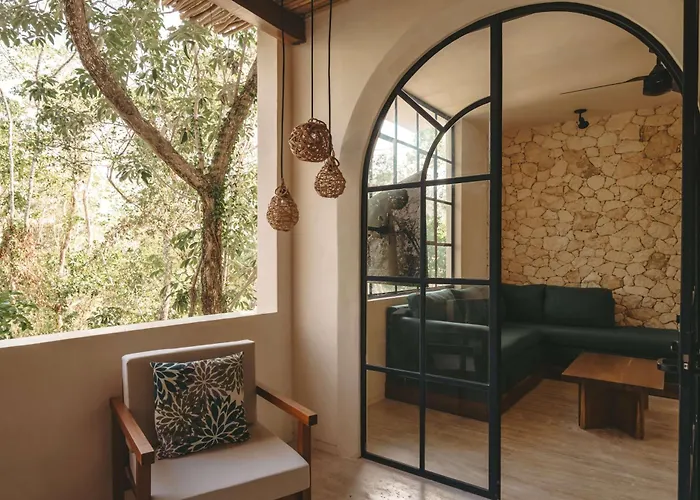 2Br 2Ba Boutique Condo With Private Pool