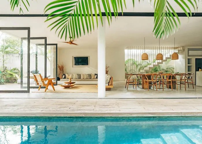 Casa Areca, Awarded Architectural Villa Located In A Secured Gated Community, With Concierge Services