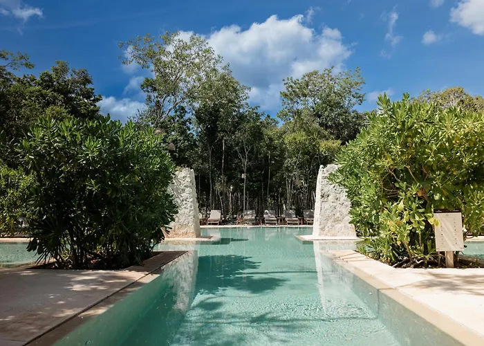 Dossantas Wellness & Jungle Retreat By Bt Homes