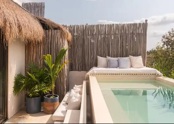 Lovely Boho Chic Apartment With Private Pool