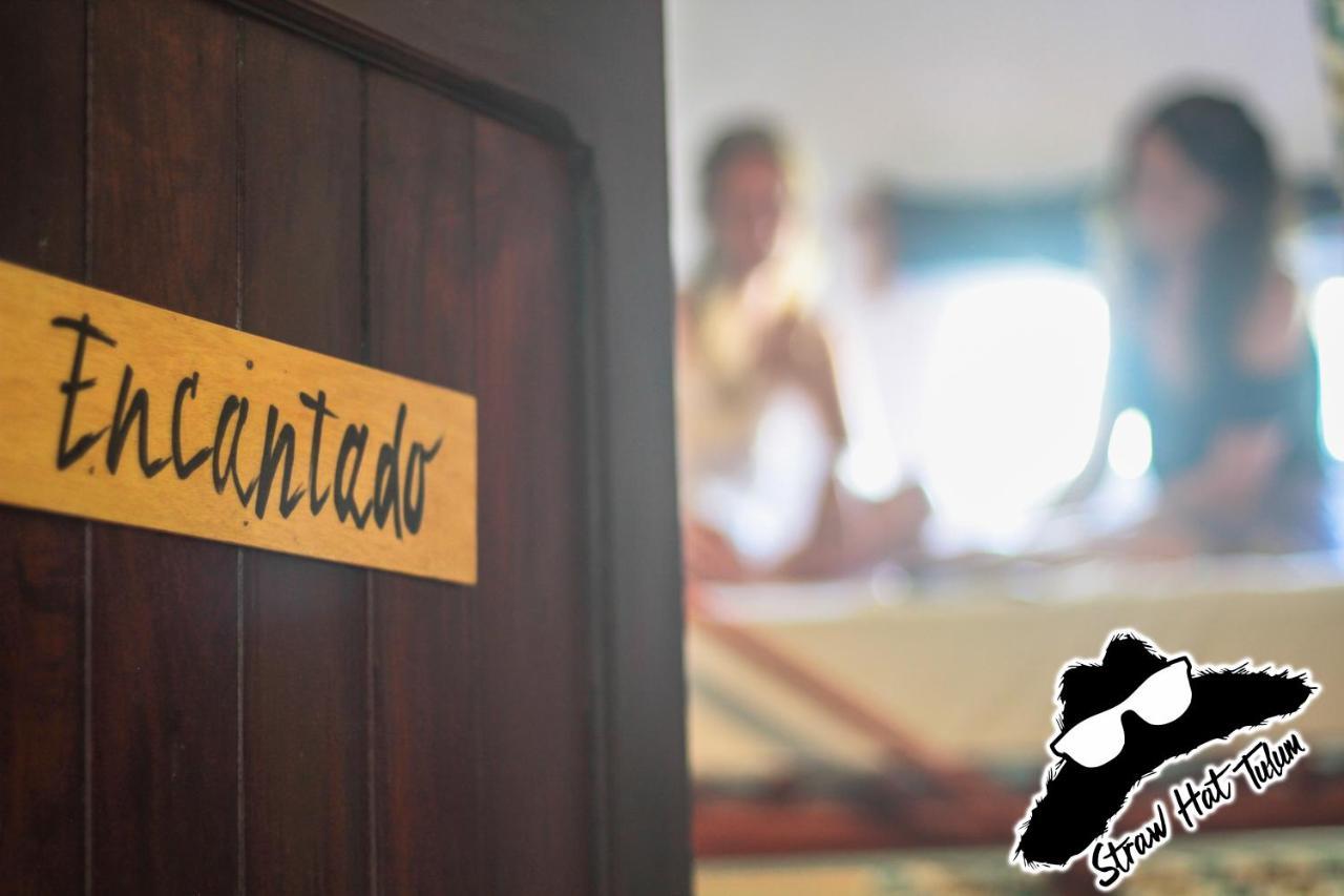 Hostal Straw & Rooftop Bar