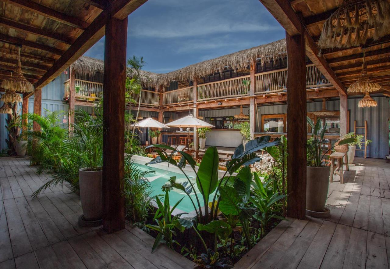 Meteora & Coffeehouse Hostal Tulum