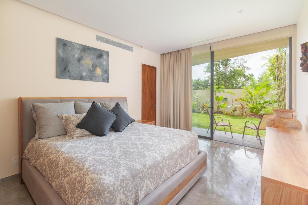 Apartment Marvelous With Unique Pool And Extraordinary Amenities