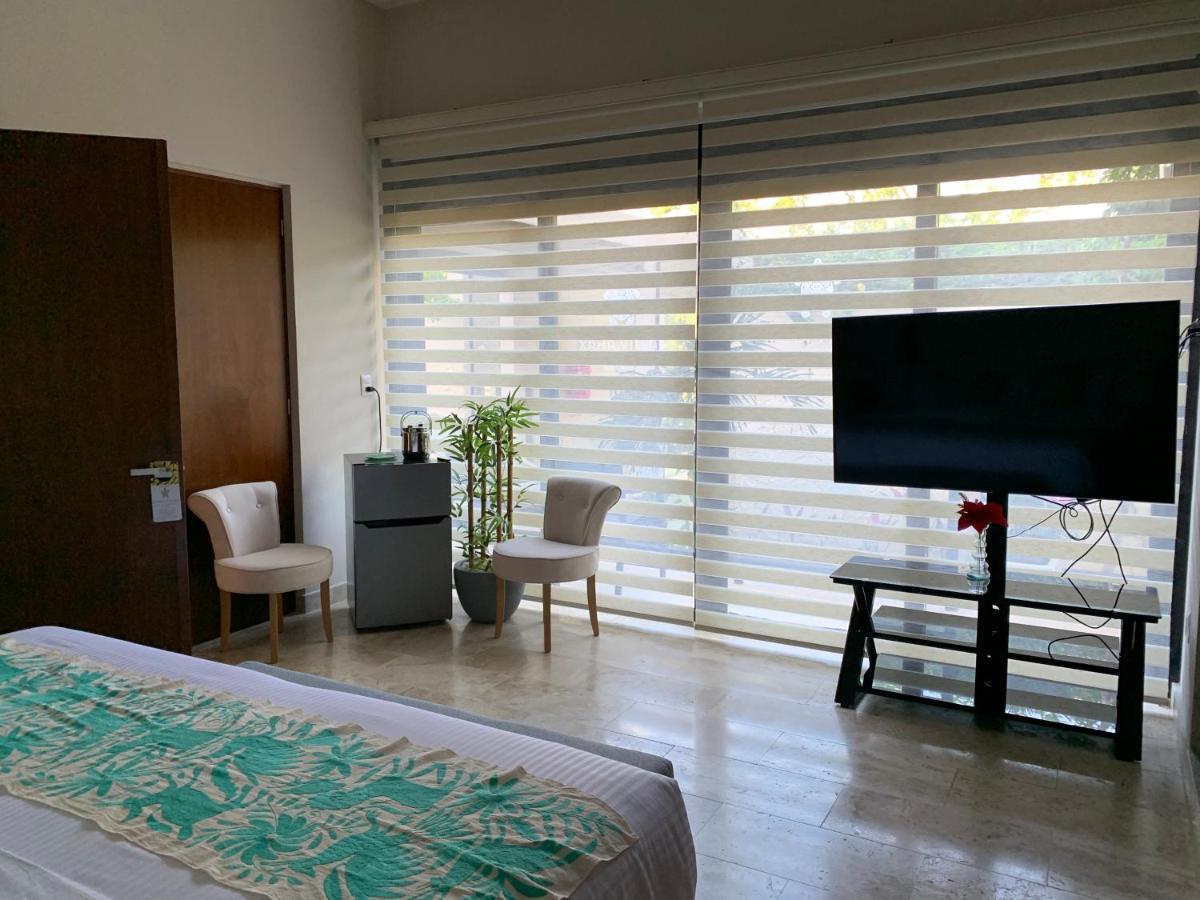 Bed and breakfast Xaha Suites&golf