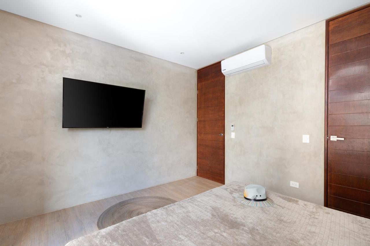 Modern 4br In La Veleta With Rooftop Pool, Amazing Amenities & Incredible Jungle View Apartment *
