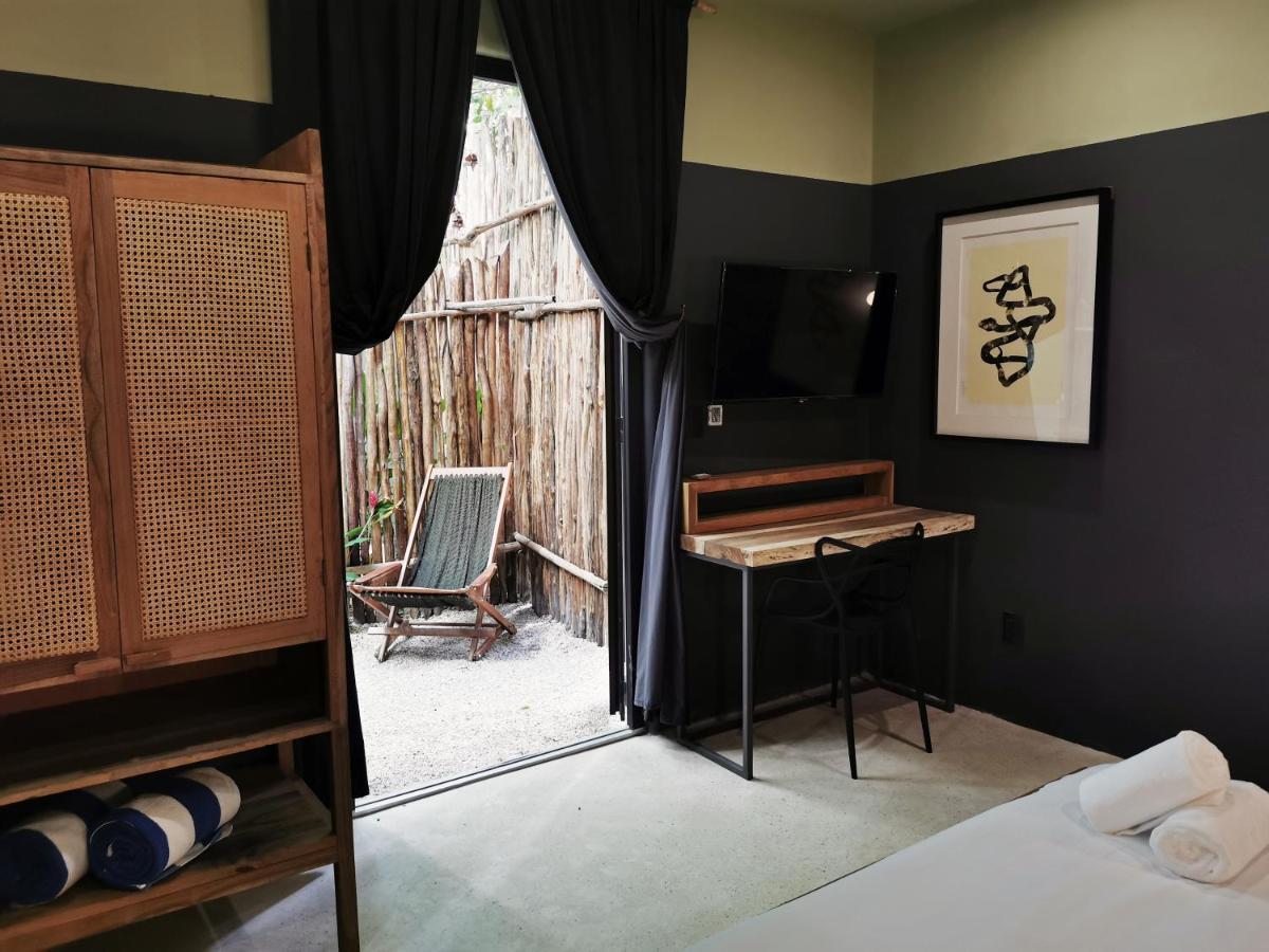 Bed and breakfast Loba Male Only 4*