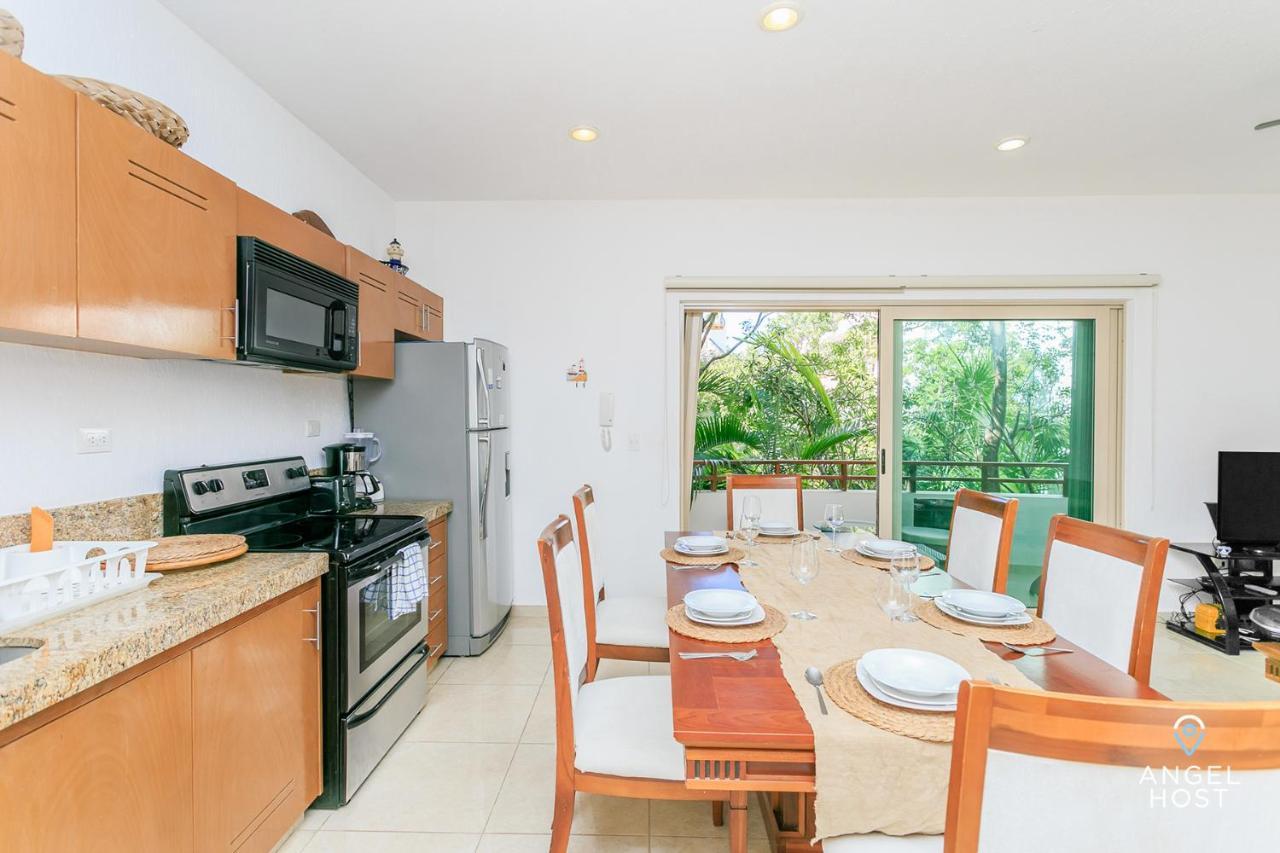 Perfectly Situated Between The Beach & Town By Stella Apartamento *