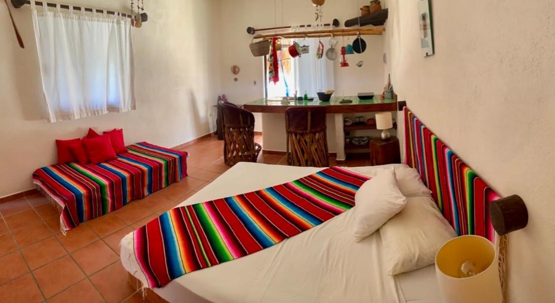 Lo Nuestro Petit Hotel