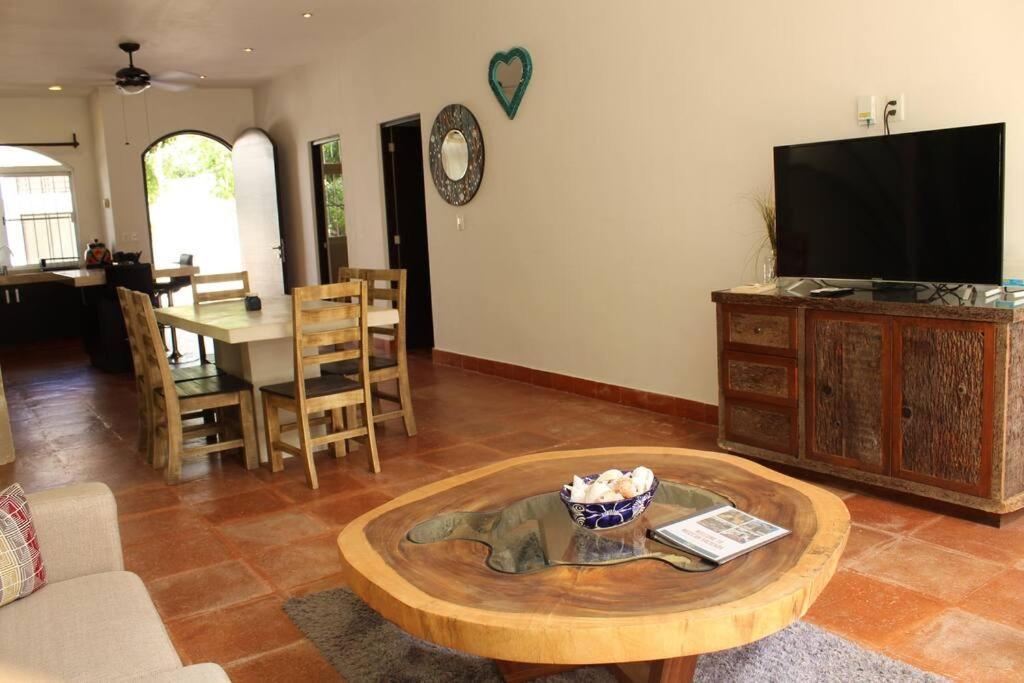 Villa Mexican Villa,Private Pool, Palapa, High Internet Speed Tulum