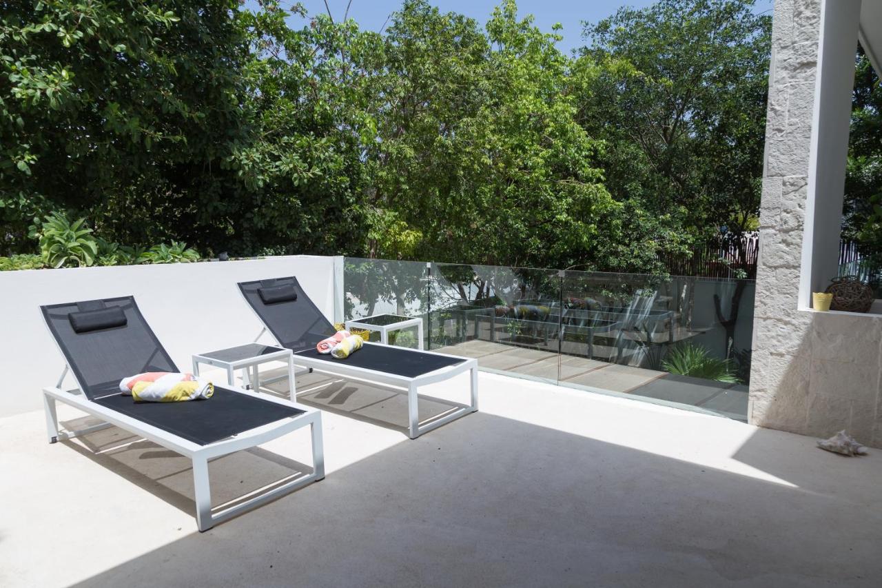 Luxury Private , Private Pool, Private Garden, Jacuzzi, 24hours Security Villa *