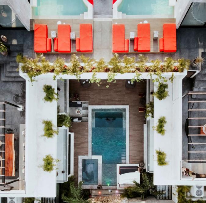 Kings Mansion For 26 Guests! *