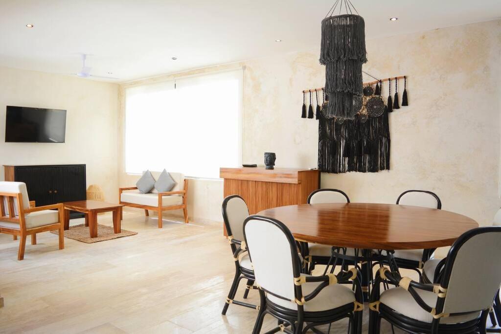 Exclusive, Spacious, Comfy 3 Bedroom Ph With Pool! Apartamento Tulum