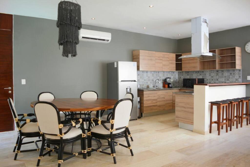 Apartamento Exclusive, Spacious, Comfy 3 Bedroom Ph With Pool! *