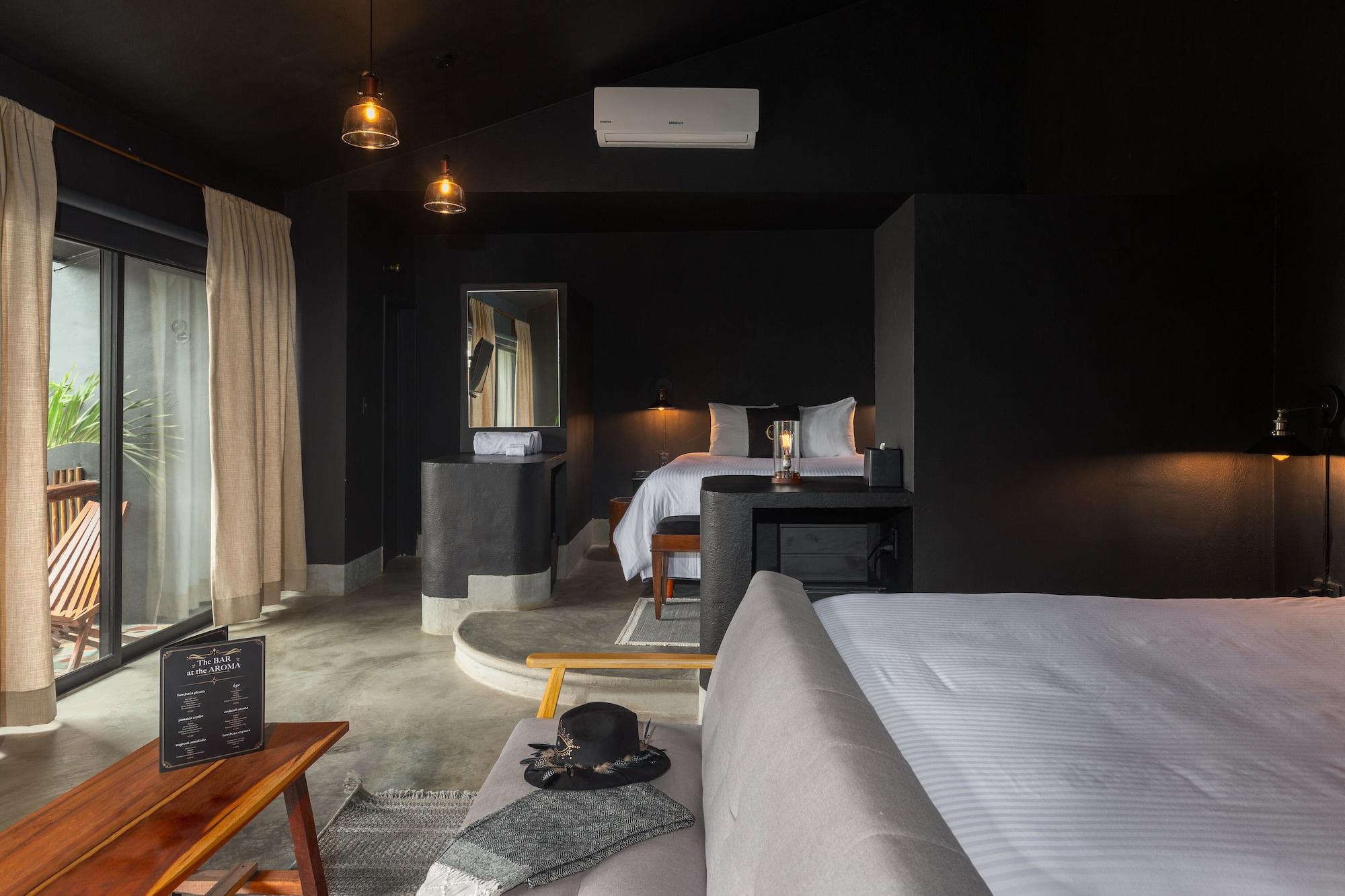 Hotel Aroma & Club