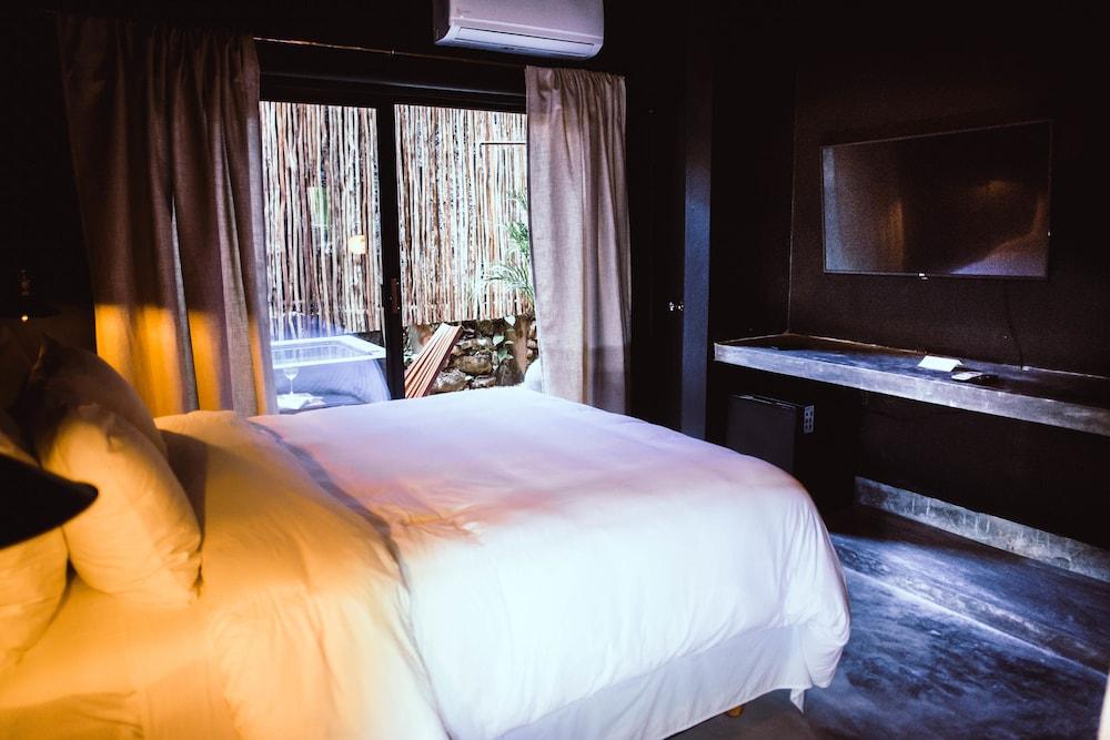 Hotel Aroma & Club 4*