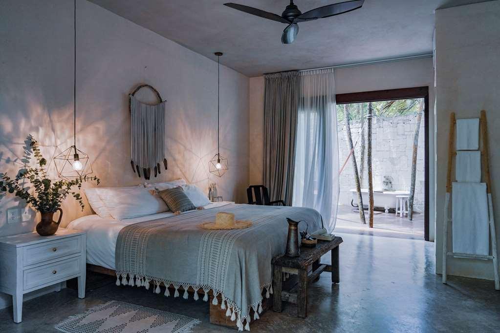 Hotel Lula Tulum, A Small Luxury 4*