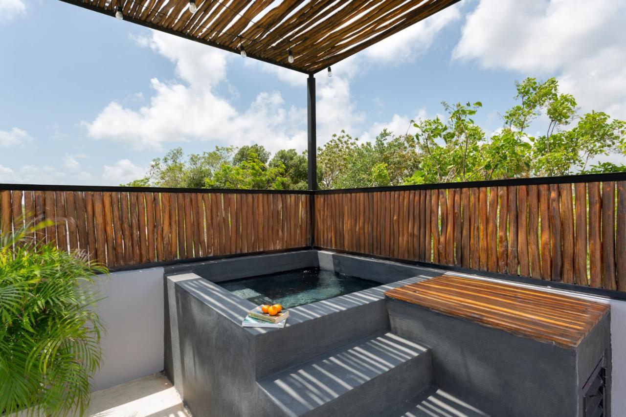 Kanak Unique * Tulum