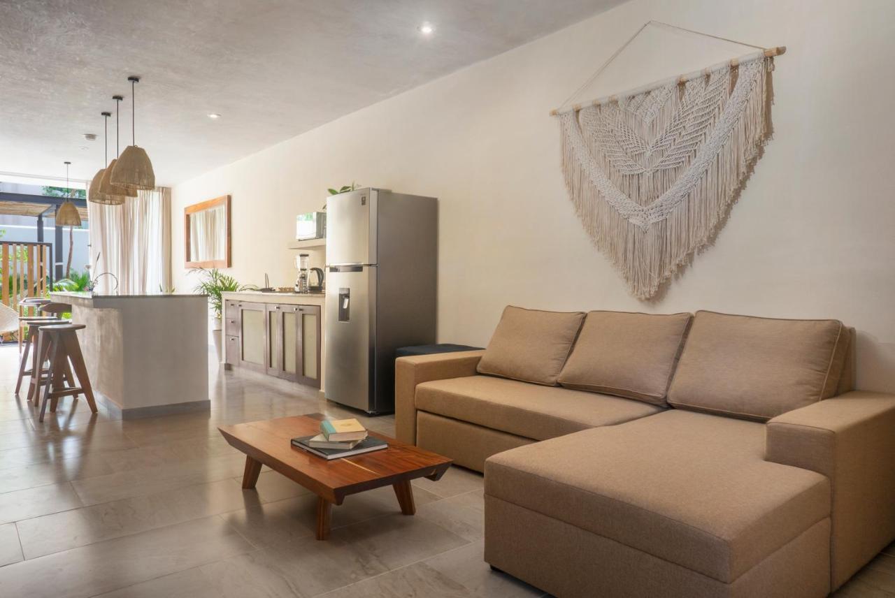 Hotel Aruna - Luxury Studios&apartments 4*