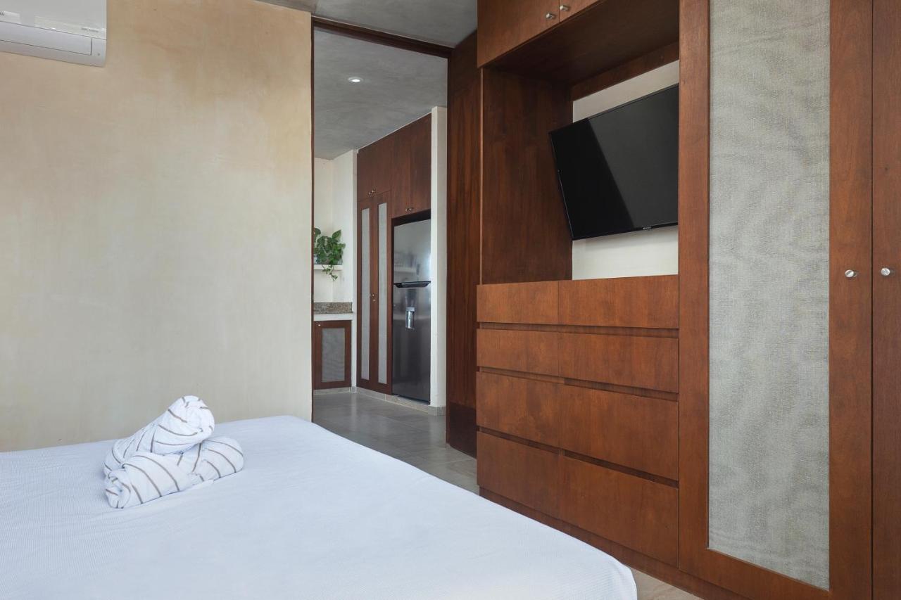 Hotel Aruna - Luxury Studios&apartments 4*