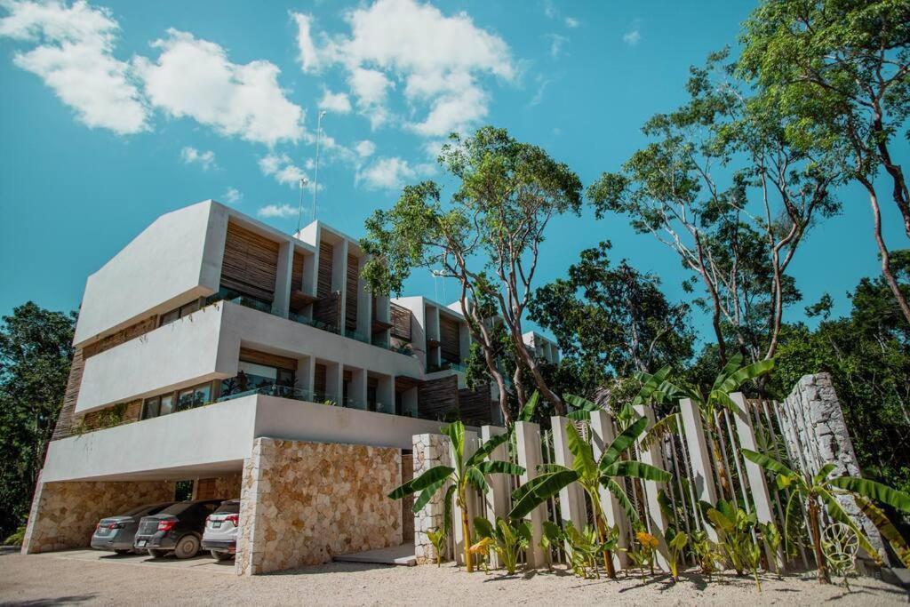 Spacious 2br - Wide Balcony W/tub & Yoga Deck Apartamento