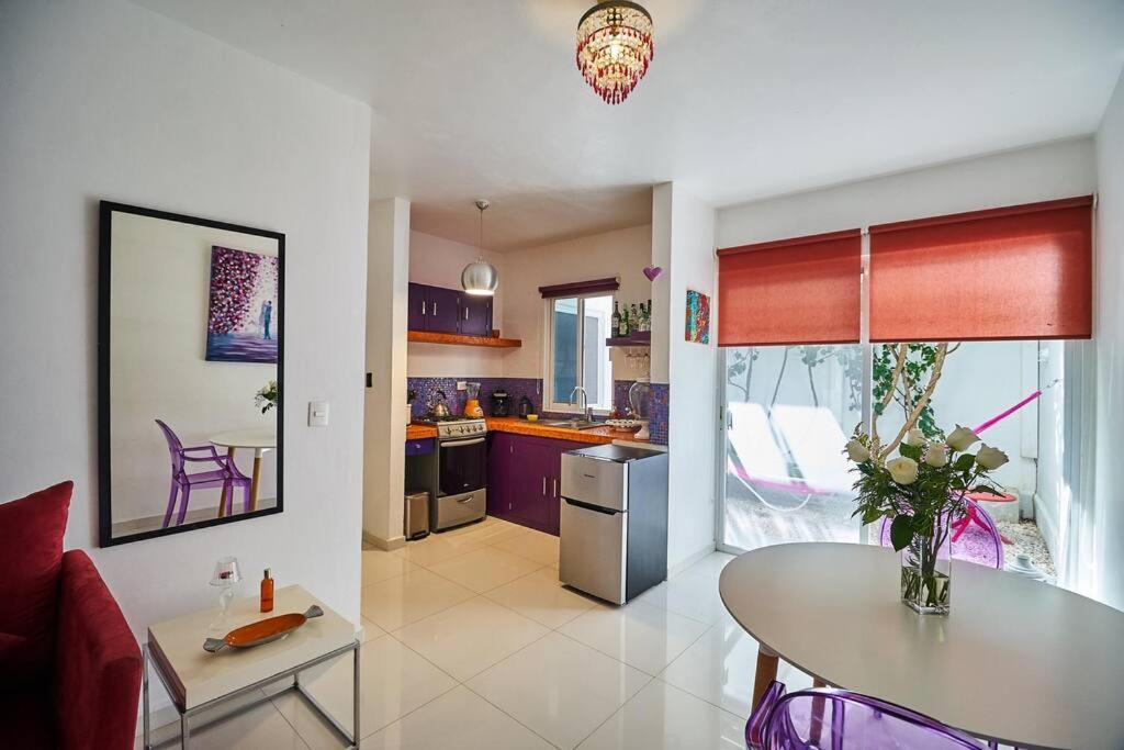 Roxie's Charming Art House, Great Location Apartamento *