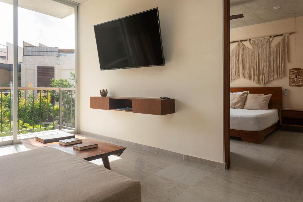 Hotel Aruna - Luxury Studios&apartments 4*