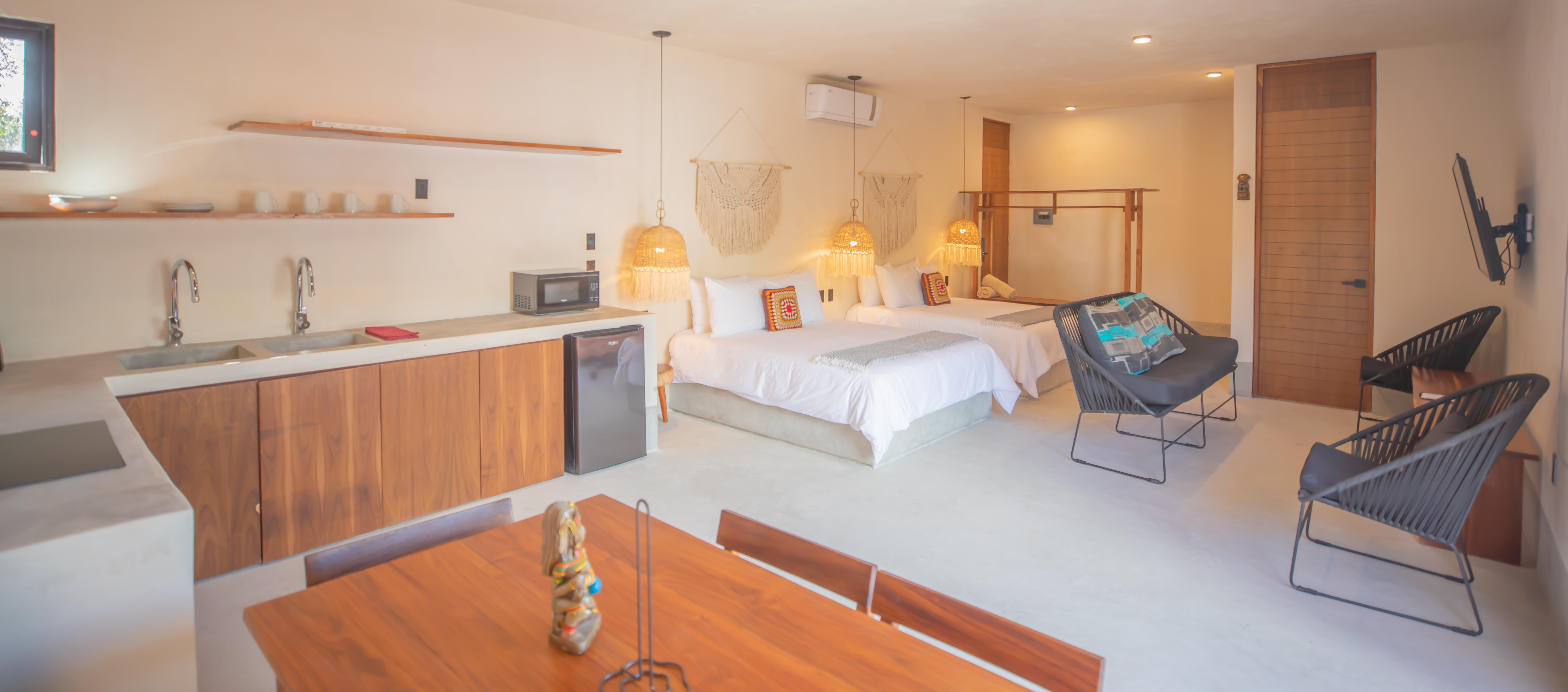 Hotel Nuee & Club