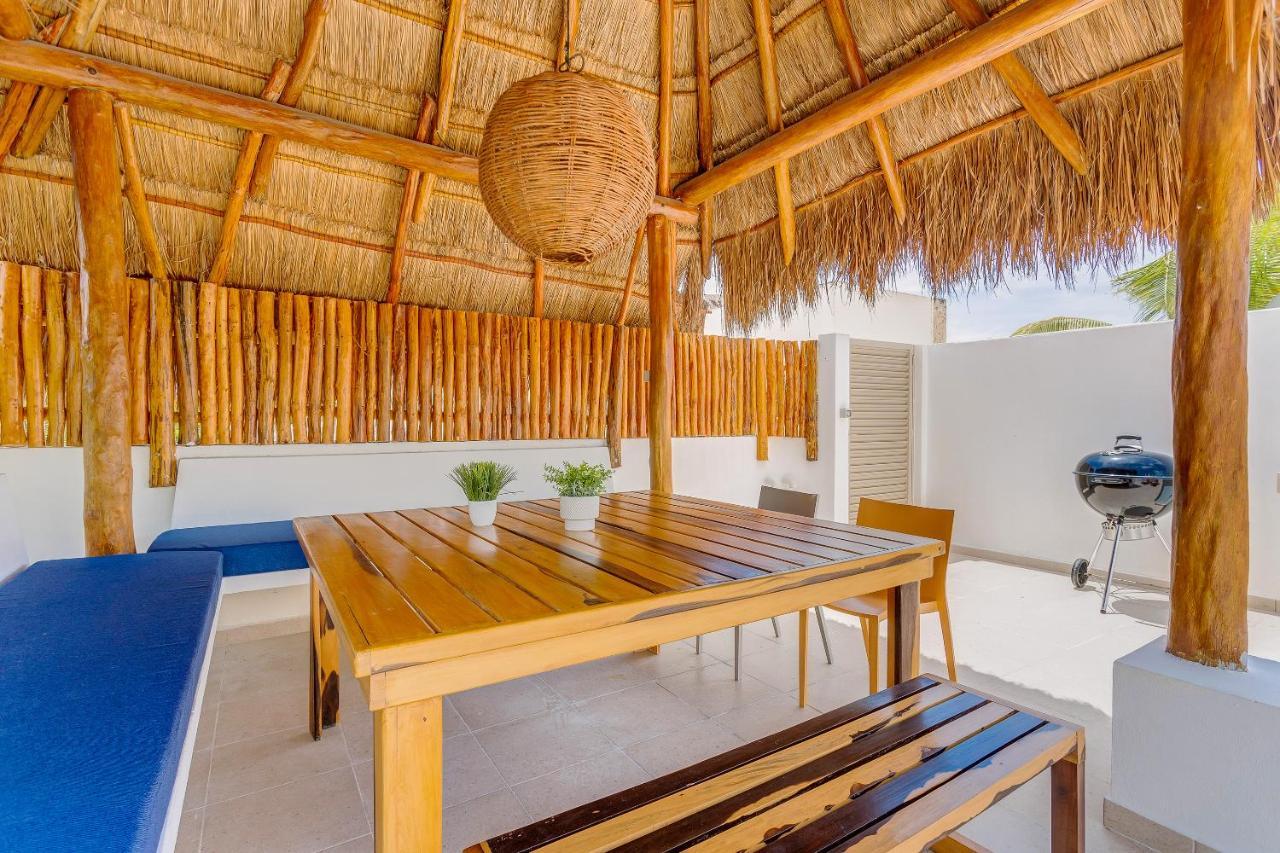 Perfectly Situated Between The Beach & Town By Stella