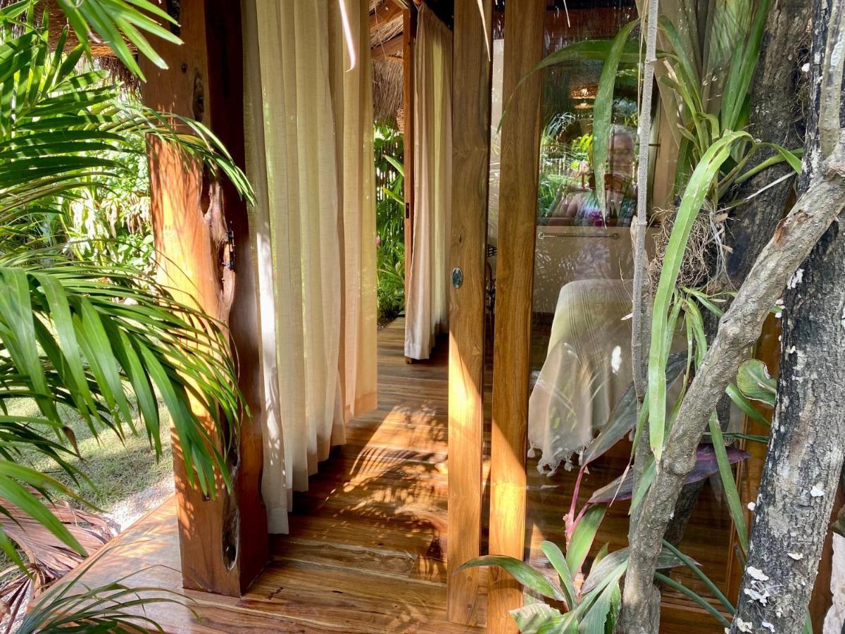 Luxury Private , Private Pool, Private Garden, Jacuzzi, 24hours Security Villa