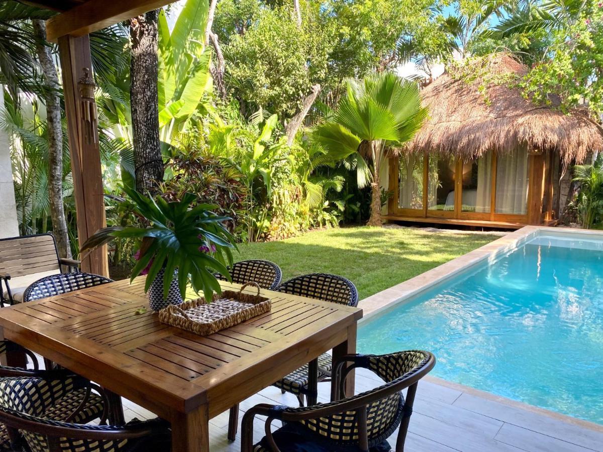 Luxury Private , Private Pool, Private Garden, Jacuzzi, 24hours Security Villa