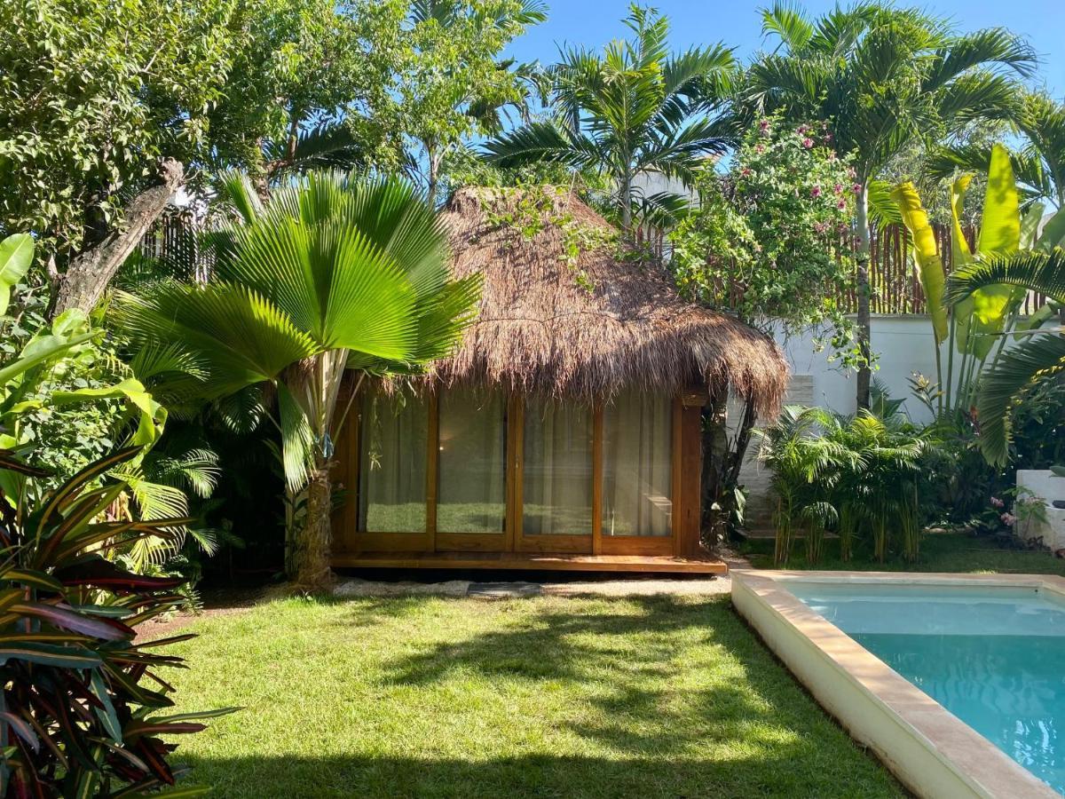 Luxury Private , Private Pool, Private Garden, Jacuzzi, 24hours Security Villa