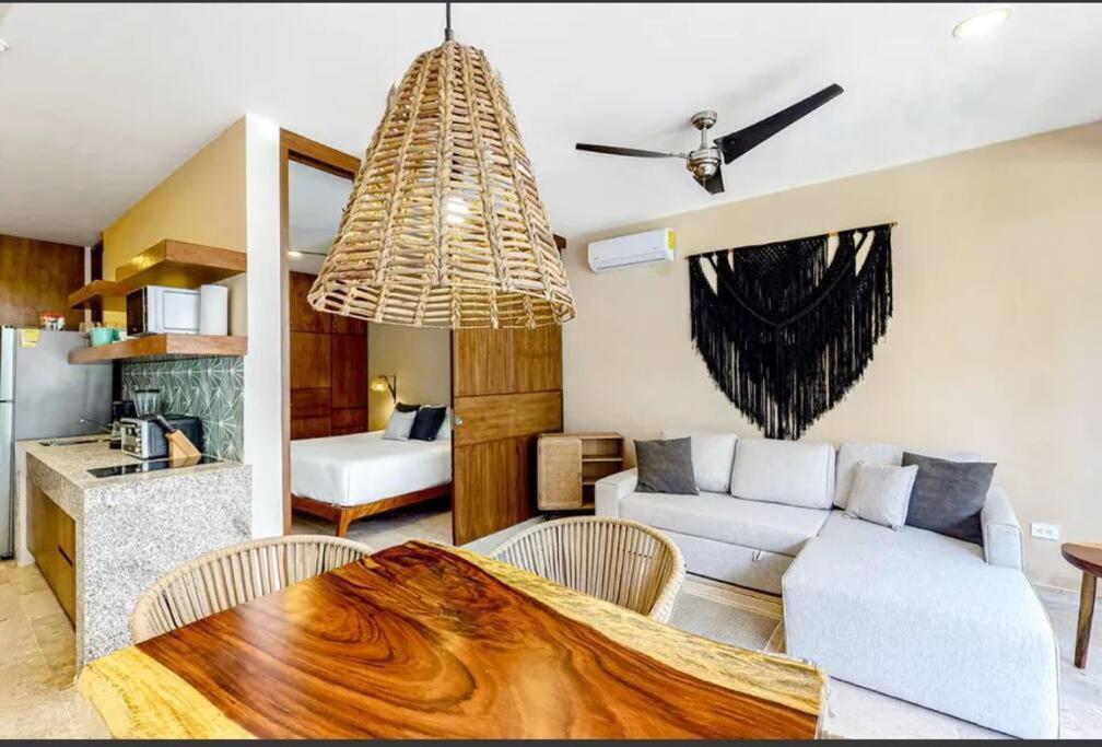 108 Amena Minutes To The Beach With Pool & Gym Tulum