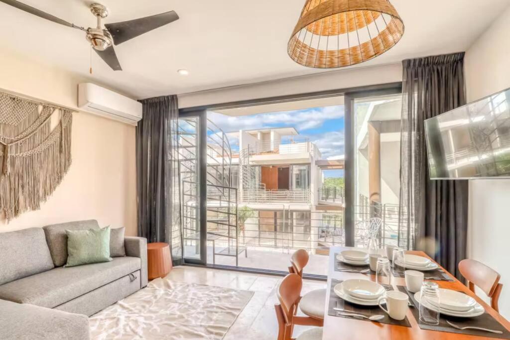 305 Amena Modern Secluded Penthouse W/ Private Pool & Gym *