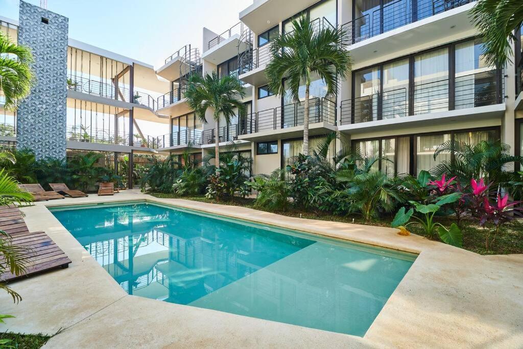 305 Amena Modern Secluded Penthouse W/ Private Pool & Gym
