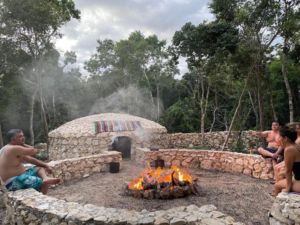 Camping Glamping Bunga Lotus