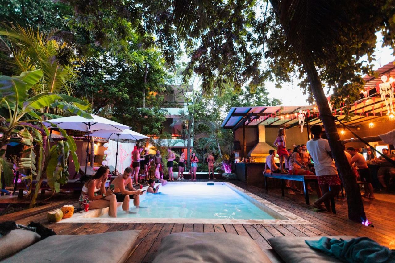 Che & Bar Adults Only Hostal