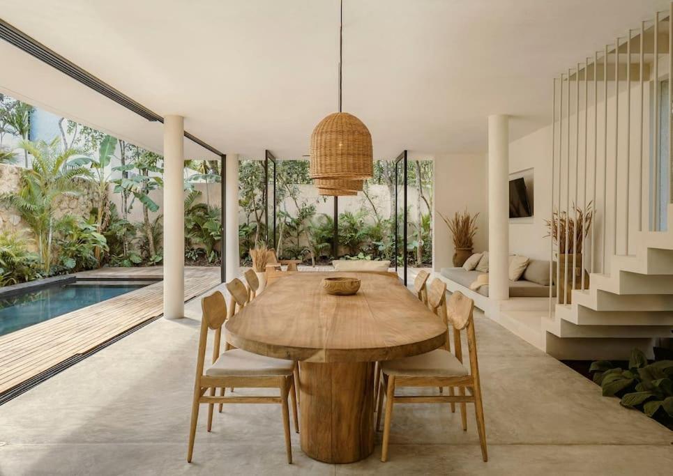 Casa Areca, Awarded Architectural Located In A Secured Gated Community, With Concierge Services