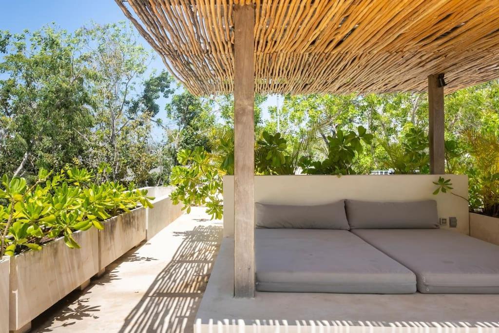 Casa Areca, Awarded Architectural Located In A Secured Gated Community, With Concierge Services