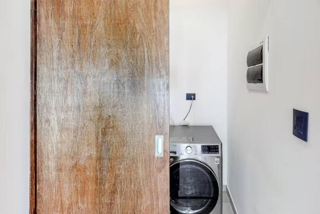 Spacious Condo, Beautiful Pool, Wi-fi - Casa Kaanal 104