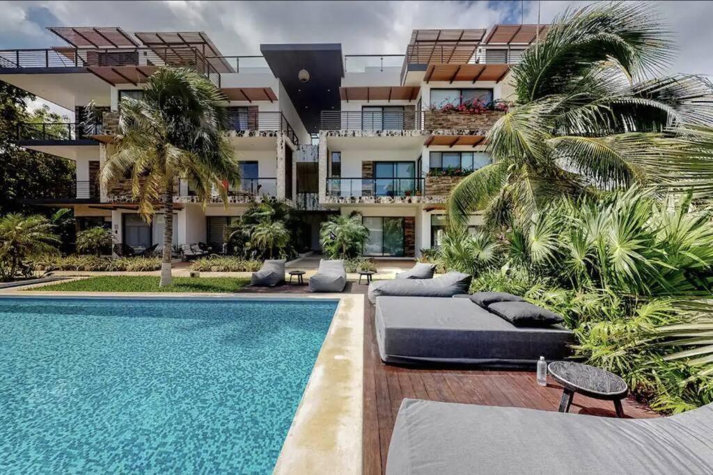 Apartamento Spacious Condo, Beautiful Pool, Wi-fi - Casa Kaanal 104 *