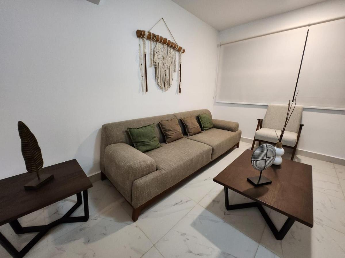 Casa De Tres Recamaras Con Alberca Compartida Con Hermosas Vistas A La Jungla Y Cerca De Todo, Ruinas, Cenotes, Laguna, Playa, Con Cochera Privada Сasa de vacaciones Tulum