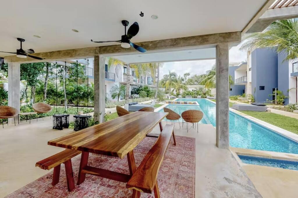 Apartamento Spacious Condo, Beautiful Pool, Wi-fi - Casa Kaanal 104 *