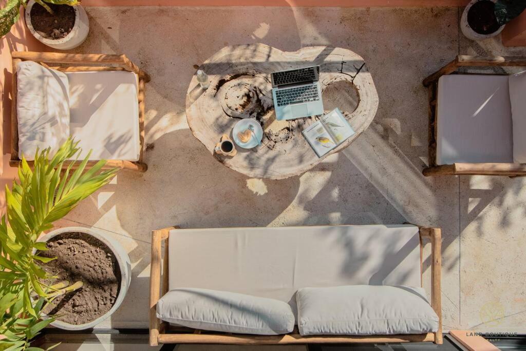 The Savia House - Rooftop & Gym Сasa de vacaciones