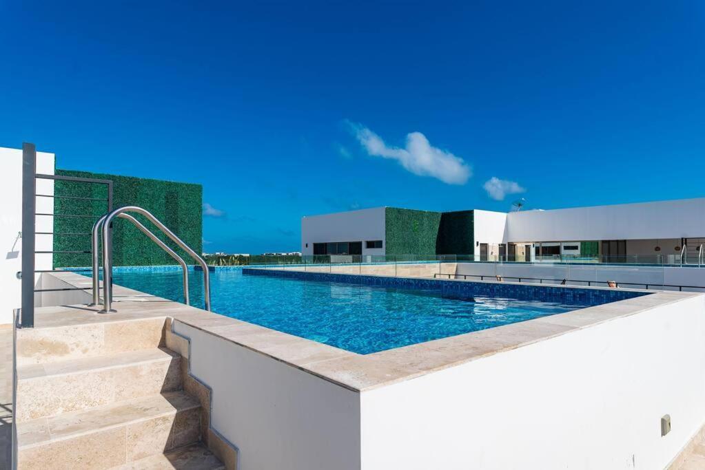 Brava Towers 408 By Sandy Powerful *