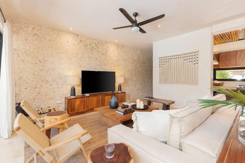 Villa La Privada Villa, Aldea Zama, *