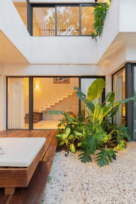 La Privada Villa, Aldea Zama, *