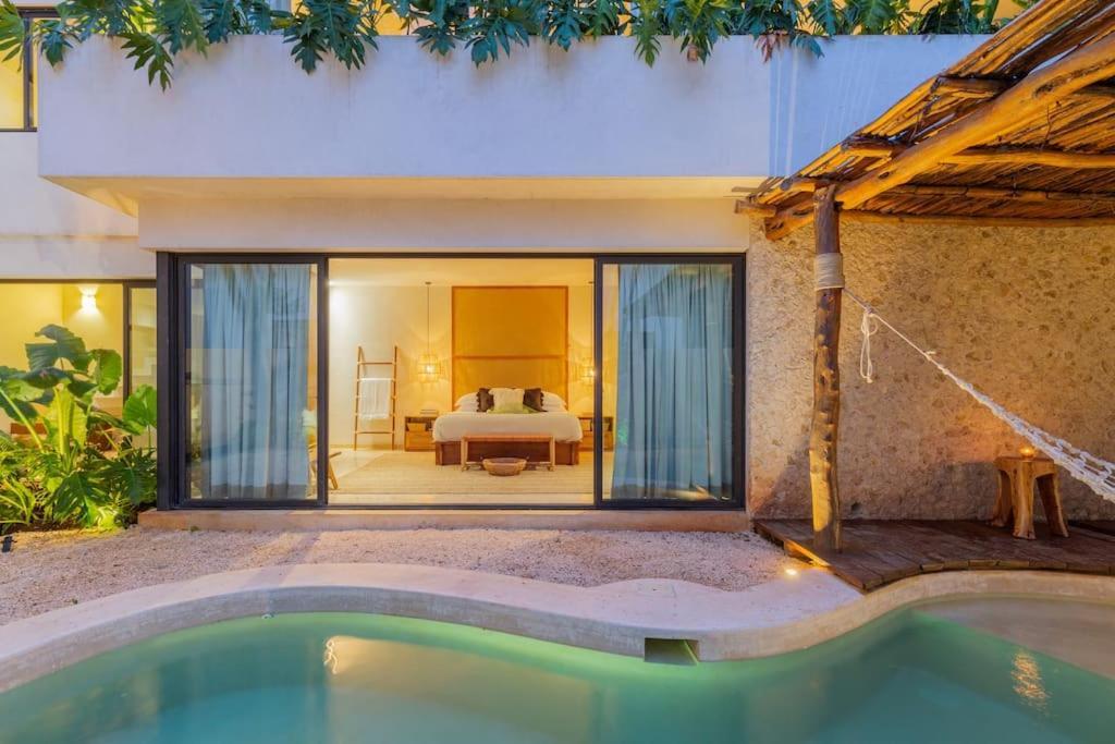 La Privada Villa, Aldea Zama, *