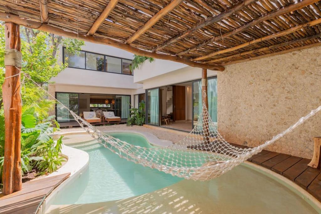 La Privada Villa, Aldea Zama, Villa *